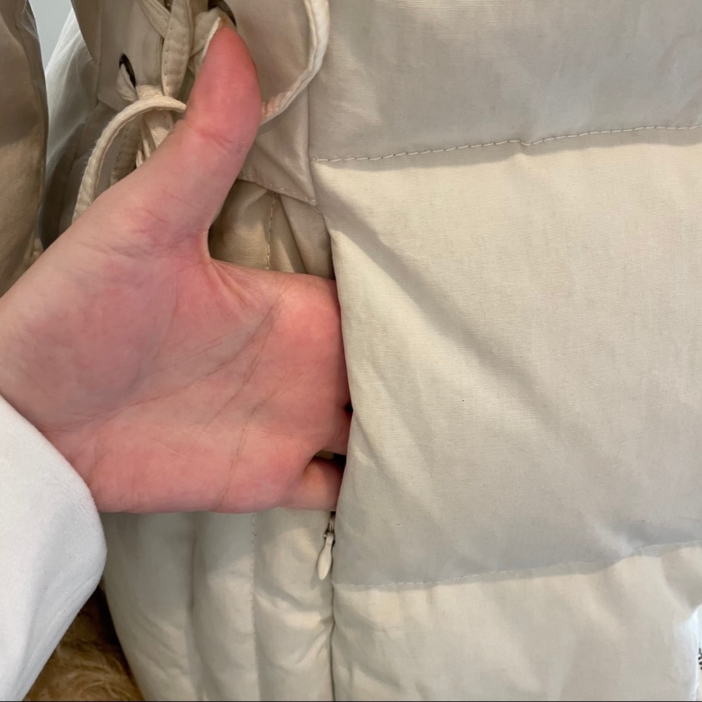 SOLD❤️ Express Size 8 Beige Puffer Fur Coat - Picture 4 of 13